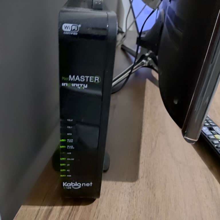 Kablo Net Her Gün Gece İnternet Anlik Gidip Geliyor