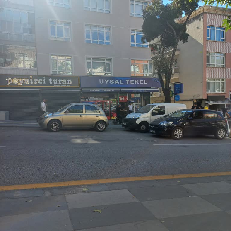 Ankara Topraklık Mahallesi Red Bull Aracı Balonu