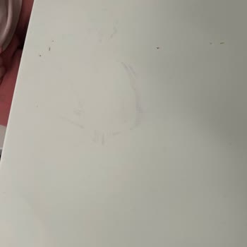 IKEA Mammut Masa İzler Çıkmıyor