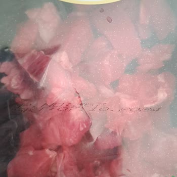 Şok Marketler Lezzetlim Kuşbaşı Et Bozulmuş