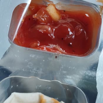 BİM Çiğköfte Paketinde Beklenmedik Misafir