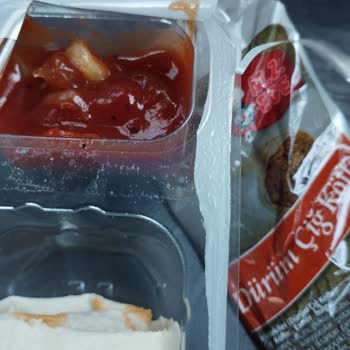 BİM Çiğköfte Paketinde Beklenmedik Misafir