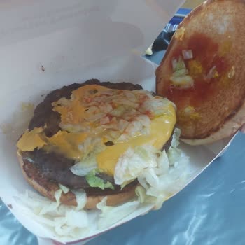 McDonald's Siparişimi Yanlış Verdi