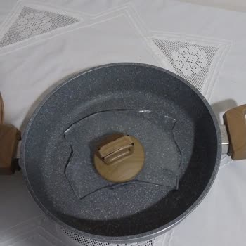 Karaca Züccaciye Kırılan Karaca Tencere Kapağı