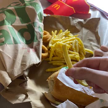 Getir Eksik Ve Kıllı Yemek