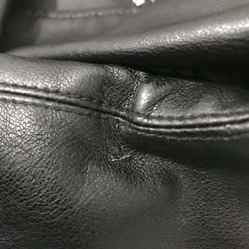 Bershka Deri Ceket Soyulması Ve Çatlaması