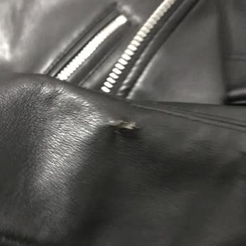 Bershka Deri Ceket Soyulması Ve Çatlaması