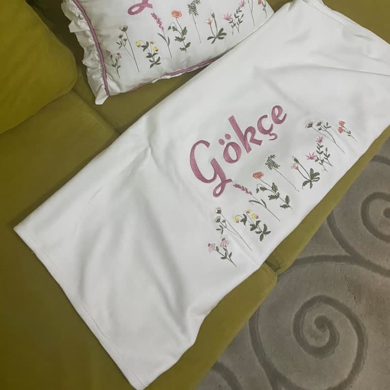 Efuli Baby (efulibaby_) Siparişimle Alakasız Bir Battaniye Mesajlara Cevap Bile Verilmiyor