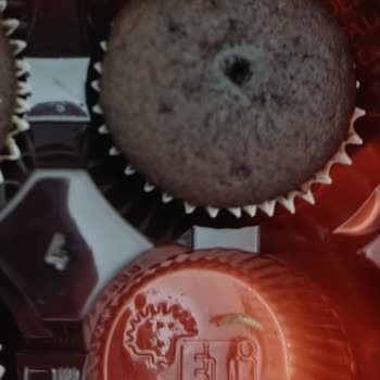 Eti Gıda Eti Browni Çikolata Soslu Kekte Kurt Çıktı