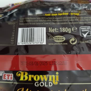 Eti Gıda Eti Browni Çikolata Soslu Kekte Kurt Çıktı