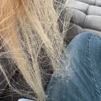 Hülya Demircan Kuaför Yanan Saçlarım Kestirmek Zorunda Kaldım!