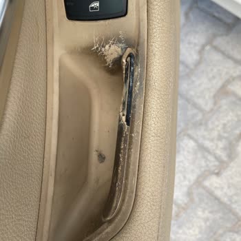 BMW 5.20i Kapı Kolu Tutma Yeri Erimesi
