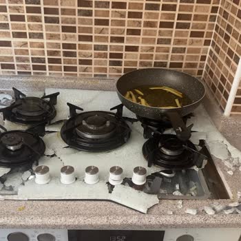 Kumtel Beşli Set Üstü Ocak Patladı