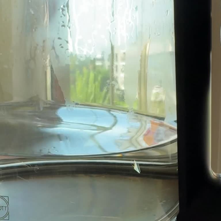 Pürsu Damacana İçinde Plastik Parçaları Var