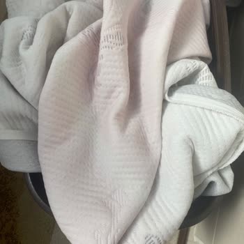 Varol Tekstil Çarşafların Boyası Çıktı