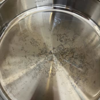 Zwilling Tencere Takımı İlk Kullanımda Karardı Ve Tabanı Soyuldu