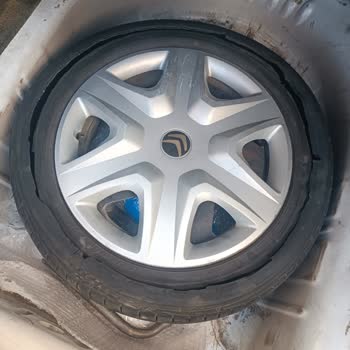 Dunlop Lastik Yarıldı Ve Kazaya Sebebiyet Veriyor. Ölüm Saçıyor