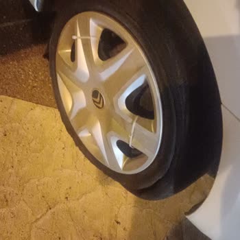 Dunlop Lastik Yarıldı Ve Kazaya Sebebiyet Veriyor. Ölüm Saçıyor