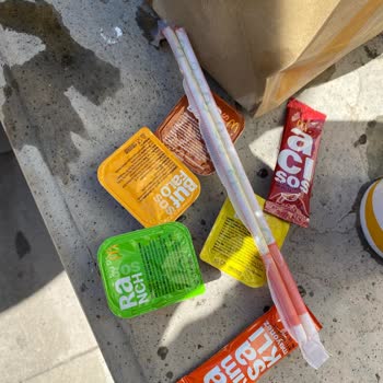 McDonald's Özensizliği Ve Sorumsuzluğu