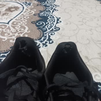 Adidas Spor Ayakkabının Hızla Yırtılması Ve İade Sorunu