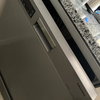 Grundig Bulaşık Makinesi Kapak Çatlağı