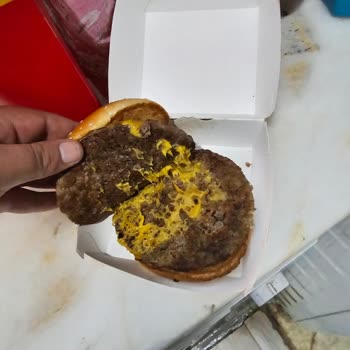 Beykent McDonald's Eksik Ürün Yolluyor