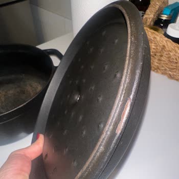 Hecha Döküm Tencere Pas Ve Dökülme Problemi