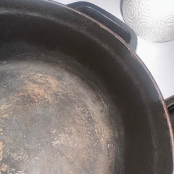 Hecha Döküm Tencere Pas Ve Dökülme Problemi