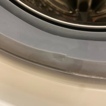 Samsung Çamaşır Makinesi Körük Lastiği Yırtılması, Panel Yazı Silinmesi!