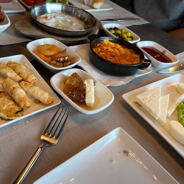 İstanbul Büyükşehir Belediyesi İlgisizlik Bekletilen Saat Süresi Fiyat Artışı