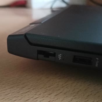 HP Victus Laptobumun Menteşe Sorunu