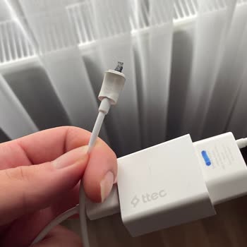 Gece Yanan Ttec Şarj Kablosu Tehlike Saçtı