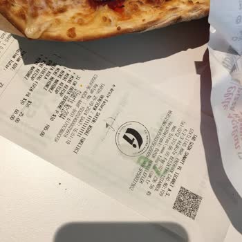 Eksik Ürünlü Pizza Ve Bozuk Patates! Sbarro Olduğuna Şaştık!
