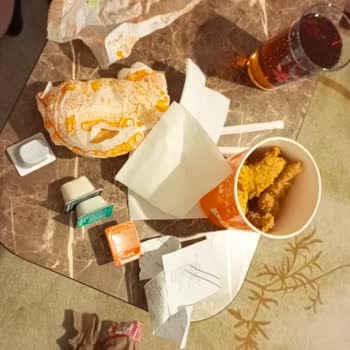 Isparta Meydan AVM Popeyes Eksik Ürün Popeyes Telefon