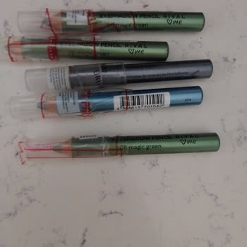 Rossmann Rival Loves Me Kalem Far Göz Kapaklarımda Alerji Yaptı.