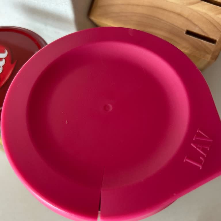 LAV Kalitesiz Plastik Kaliteli Cam Uyuşmazlığı