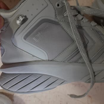 Hummel Ayakkabı Bu Kadar Para Vermenize Değmez Bir Marka!