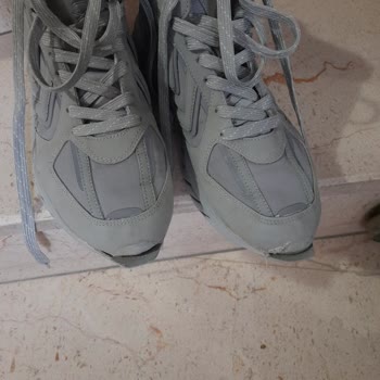 Hummel Ayakkabı Bu Kadar Para Vermenize Değmez Bir Marka!