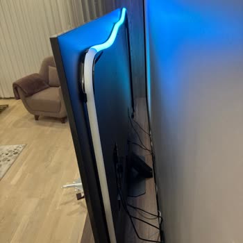 PHILIPS Aydınlatma Philips Gradient Light Strip