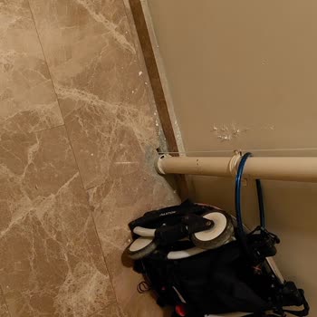 TurkNet Teknoloji Çağında Binalara Zarar Vererek Hat Çekmesi