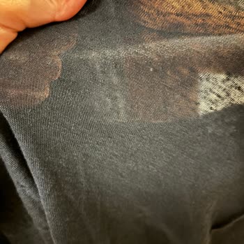 Mango Linen T-Shirt Wore Out After Two Uses, Brand Ignored My Complaint