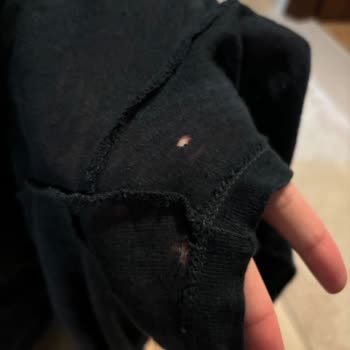 Mango Linen T-Shirt Wore Out After Two Uses, Brand Ignored My Complaint