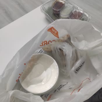 Trendyol Yemek Sürekli Yanlış Sipariş Getirip Ücret İadesi Yapmıyor.