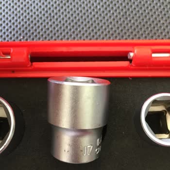 İzeltaş 3/8 Lokma Takımı Paslanma