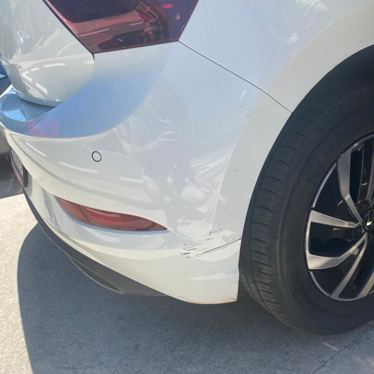 Budget Charged €400 for Minor Scratch on Rear Bumper, Unjustified Deduction