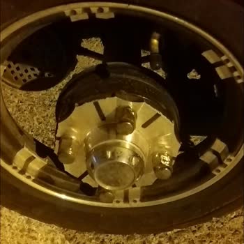 Kuba Motor Aracı Kullanamıyorum 2 Ayda Bir Kaza 2 Defa Jant Patladı 1 Ay Geçti