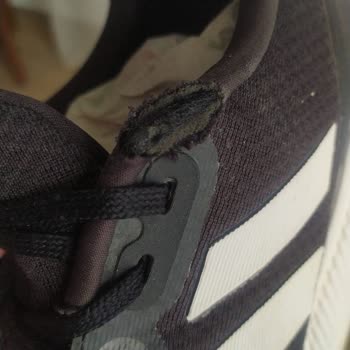 Adidas Run Falcon Ayakkabının Kalitesi Hakkında Şikayet