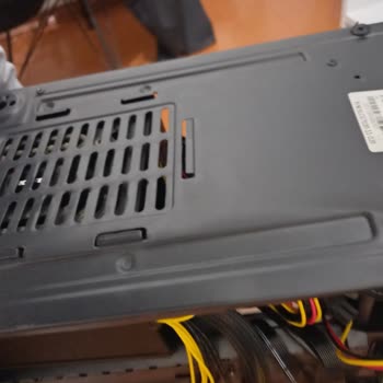 PTT Kargo Iğdır Aralık PTT Şirketi Kargomu Hasarlı Olarak Gönderdi