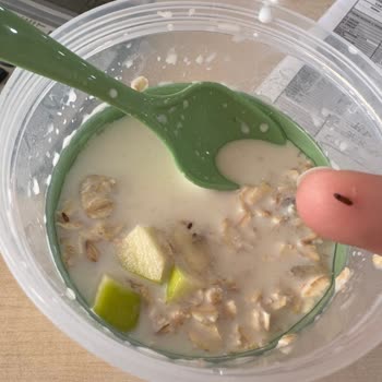 File Market Alınan Üründen Böcek Çıktı