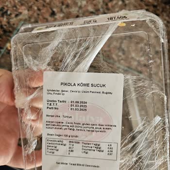 Carrefour SA Marketten Aldığımız Cevizli Köme Den Bir Sürü Böcek Çıktı